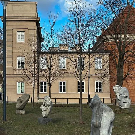 Tranquil Old Town Retreat Warsaw