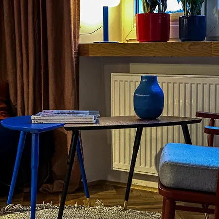 Tranquil Old Town Retreat Apartment *